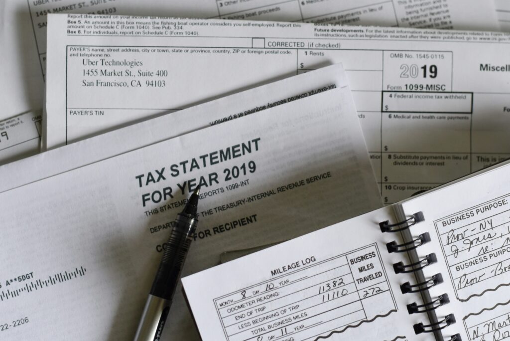 How to Save Money on Taxes: Smart Strategies for Maximizing Your Savings